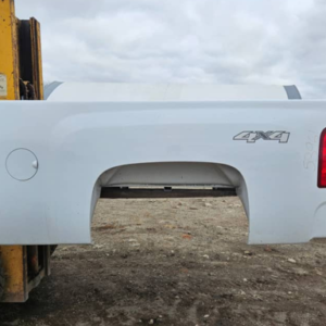 2007–2013 Chevrolet Silverado 1500/2500/3500HD 6'6" Short Bed - OEM White