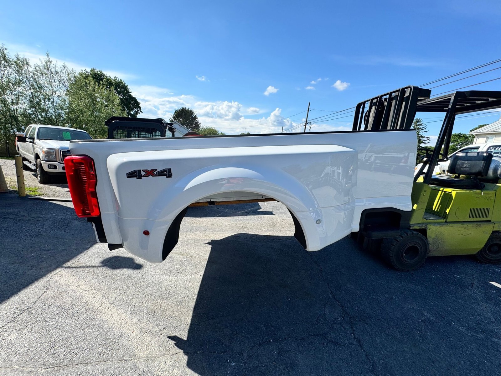 2025 Ford Dually 8 ft Replacement Truck Bed – White