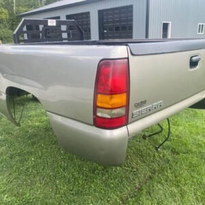 .99-07 GMC/ Chevy southern rust free 6.5 bed