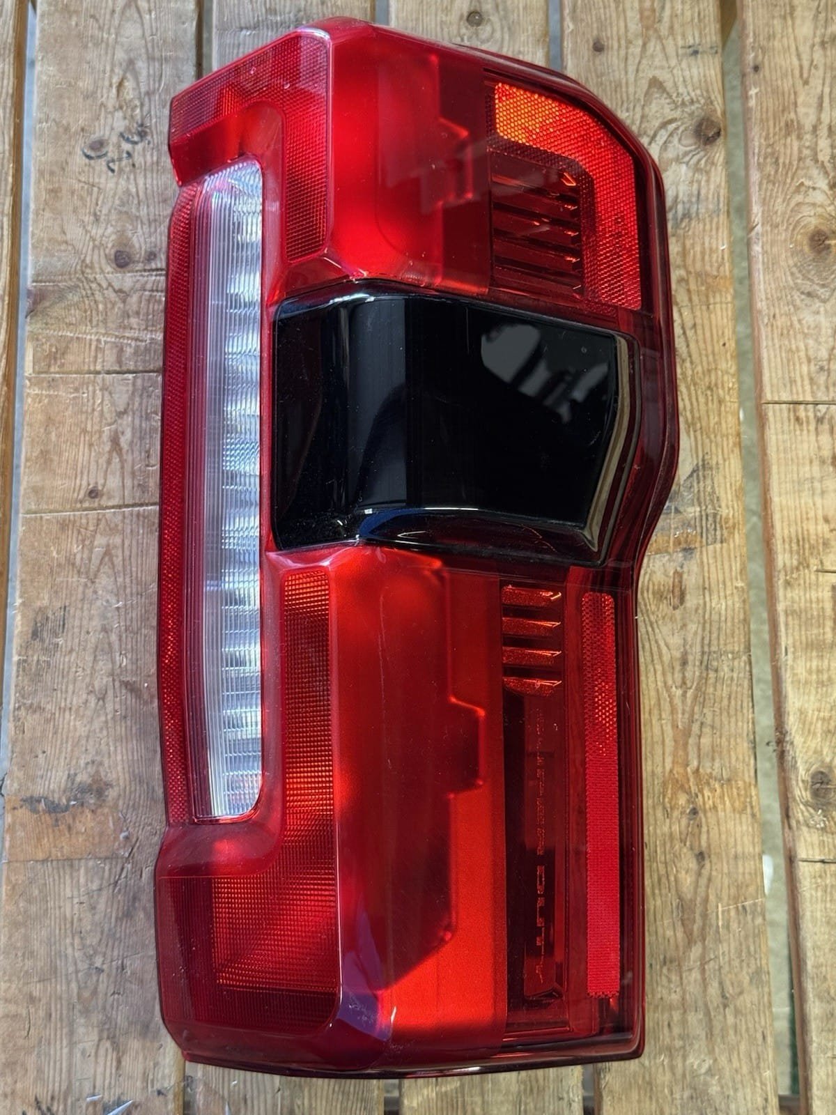 2023–2026 Ford Super Duty F-250/F-350/F-450 Halogen Replacement Tail Light – Passenger RH, BLIS